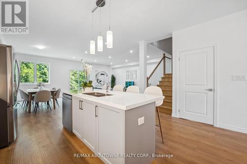 5691 Churchs Lane, Niagara Falls, ON - Indoor Photo Showing Kitchen With Double Sink