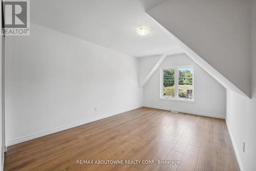 5691 Churchs Lane, Niagara Falls, ON - Indoor Photo Showing Other Room