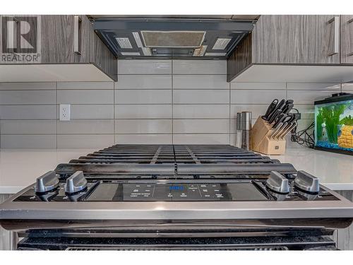 933 Mt. Robson Place Unit# 15, Vernon, BC - Indoor Photo Showing Kitchen With Upgraded Kitchen