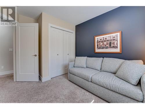 933 Mt. Robson Place Unit# 15, Vernon, BC - Indoor Photo Showing Living Room