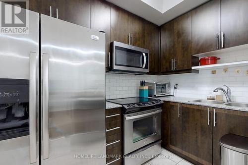 315 - 18 Holmes Avenue, Toronto (Willowdale East), ON - Indoor Photo Showing Kitchen With Double Sink With Upgraded Kitchen