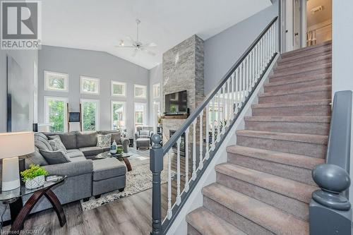 5776 7Th Line, Eramosa, ON - Indoor Photo Showing Living Room