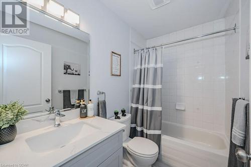 5776 7Th Line, Eramosa, ON - Indoor Photo Showing Bathroom