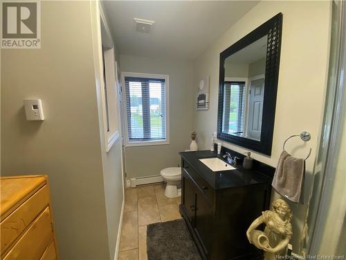 125 Rue Principale, Pointe-Verte, NB - Indoor Photo Showing Bathroom