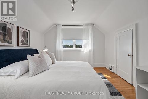 50 Bude Street, Toronto (Oakwood Village), ON - Indoor Photo Showing Bedroom