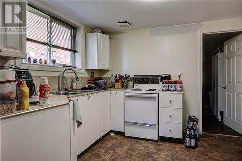 726 Barrydowne Road, Greater Sudbury, ON - Indoor Photo Showing Kitchen With Double Sink