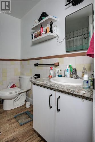 726 Barrydowne Road, Greater Sudbury, ON - Indoor Photo Showing Bathroom