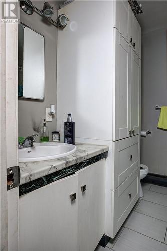 726 Barrydowne Road, Greater Sudbury, ON - Indoor Photo Showing Bathroom