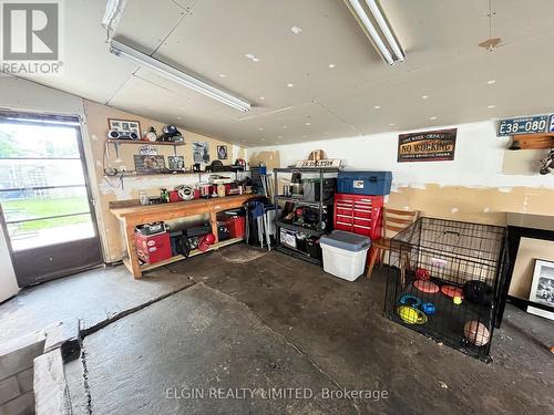 37 Aldborough Avenue, St. Thomas, ON - Indoor Photo Showing Garage