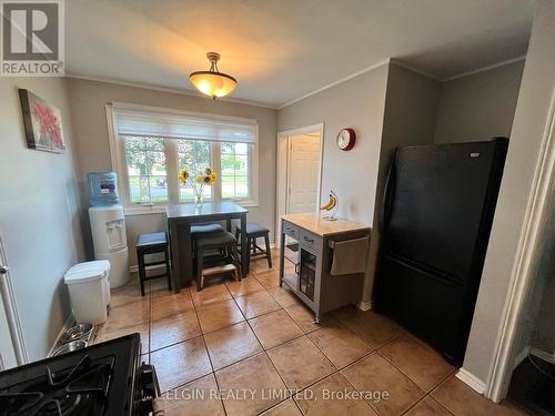 37 Aldborough Avenue, St. Thomas, ON - Indoor Photo Showing Other Room