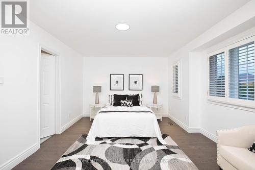 27 Alpine Crescent, Richmond Hill, ON - Indoor Photo Showing Bedroom