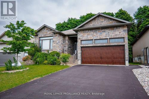 29 Autumn Grove, Quinte West, ON - Outdoor