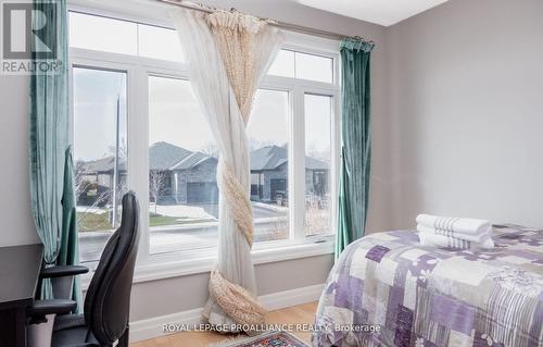 29 Autumn Grove, Quinte West, ON - Indoor Photo Showing Bedroom