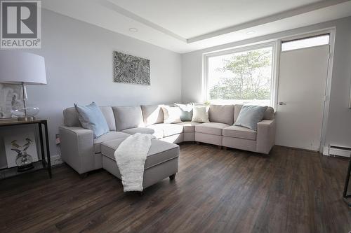 99 Pine St # 308, Sault Ste. Marie, ON - Indoor Photo Showing Living Room