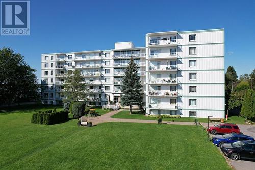 99 Pine St # 308, Sault Ste. Marie, ON - Outdoor With Facade