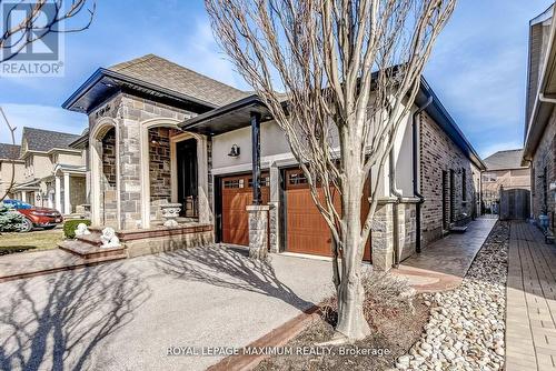 35 Eiffel Boulevard, Brampton, ON - Outdoor