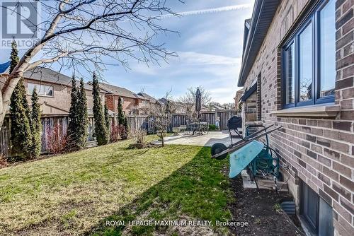 35 Eiffel Boulevard, Brampton, ON - Outdoor