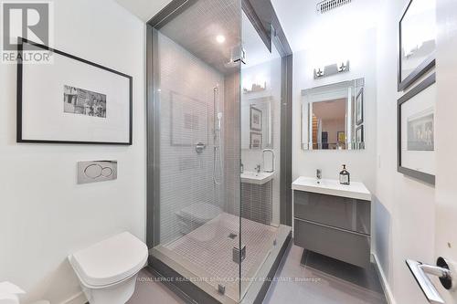 421 Randall Street, Oakville (Old Oakville), ON - Indoor Photo Showing Bathroom