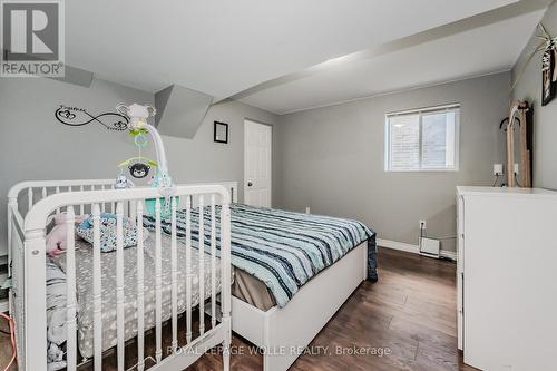 51 Newcastle Court, Kitchener, ON - Indoor Photo Showing Bedroom