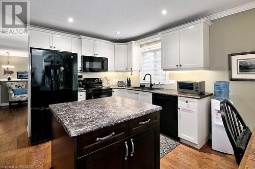 941 5th Avenue 'A' East, Owen Sound - Kitchen - 941 5Th Avenue A E, Owen Sound, ON - Indoor Photo Showing Kitchen