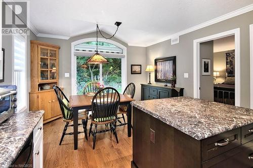 941 5th Avenue 'A' East, Owen Sound - Kitchen / Dining Rooms - 941 5Th Avenue A E, Owen Sound, ON - Indoor Photo Showing Dining Room