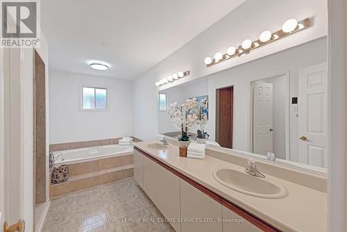 3506 Stedford Road, Oakville, ON - Indoor Photo Showing Bathroom