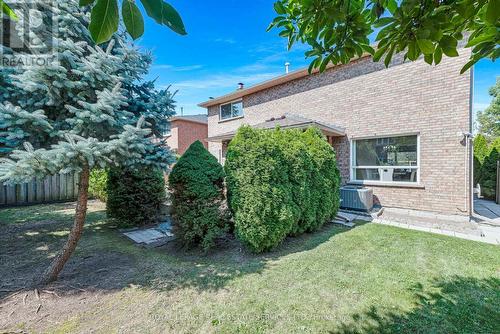 3506 Stedford Road, Oakville, ON - Outdoor