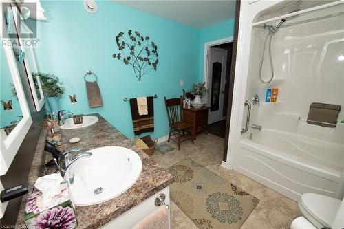 760 Waterloo Street, Mount Forest, ON - Indoor Photo Showing Bathroom