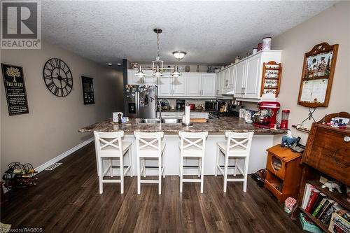 760 Waterloo Street, Mount Forest, ON - Indoor Photo Showing Dining Room