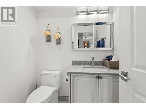 146 Yorkton Avenue, Penticton, BC - Indoor Photo Showing Bathroom