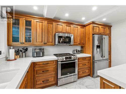 146 Yorkton Avenue, Penticton, BC - Indoor Photo Showing Kitchen