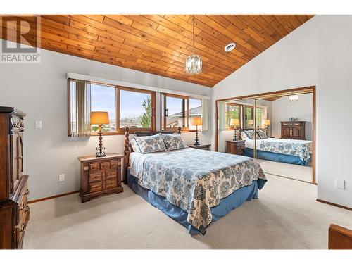 146 Yorkton Avenue, Penticton, BC - Indoor Photo Showing Bedroom