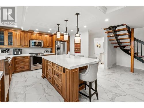 146 Yorkton Avenue, Penticton, BC - Indoor Photo Showing Kitchen With Stainless Steel Kitchen With Upgraded Kitchen