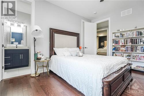 7 Phillip Drive, Nepean, ON - Indoor Photo Showing Bedroom