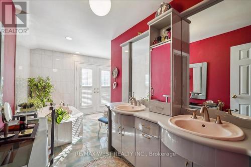 190 Sandys Drive, Vaughan, ON - Indoor Photo Showing Bathroom