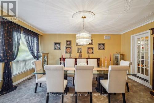 190 Sandys Drive, Vaughan, ON - Indoor Photo Showing Dining Room