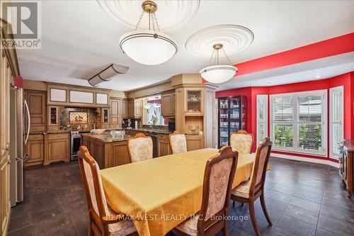 190 Sandys Drive, Vaughan, ON - Indoor Photo Showing Dining Room