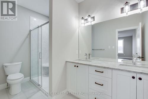 140 Shirley Street, Thames Centre (Thorndale), ON - Indoor Photo Showing Bathroom