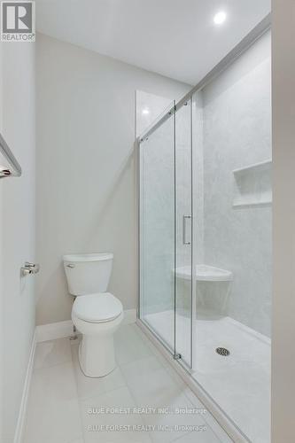 140 Shirley Street, Thames Centre (Thorndale), ON - Indoor Photo Showing Bathroom