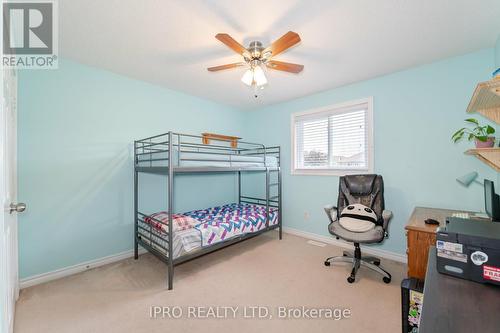 82 Joseph Crescent, Barrie (Painswick South), ON - Indoor Photo Showing Bedroom