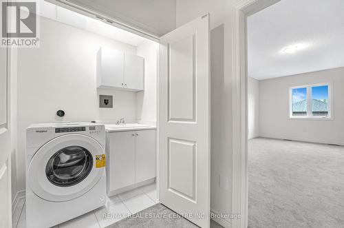 19 Lidstone Street, Cambridge, ON - Indoor Photo Showing Laundry Room