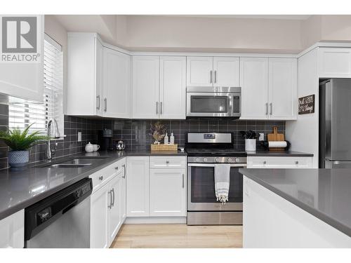 2490 Tuscany Drive Unit# 7, West Kelowna, BC - Indoor Photo Showing Kitchen