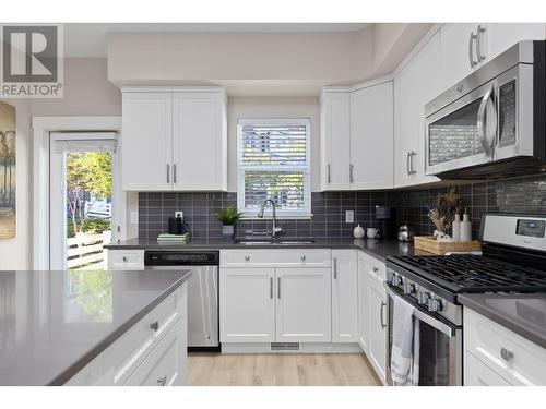 2490 Tuscany Drive Unit# 7, West Kelowna, BC - Indoor Photo Showing Kitchen