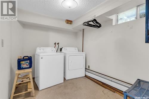 1207 Elliott Street, Saskatoon, SK - Indoor Photo Showing Laundry Room