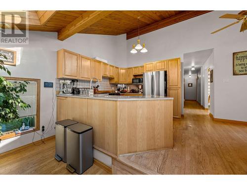 1601B Ponderosa Way, Merritt, BC - Indoor Photo Showing Kitchen