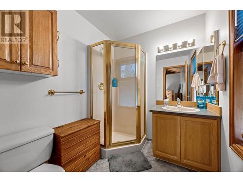 1601B Ponderosa Way, Merritt, BC - Indoor Photo Showing Bathroom