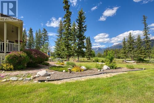 5090 Riverside  Drive, Fairmont Hot Springs, BC - Outdoor