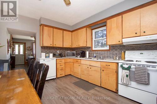 53 Duke Street, Clarington (Bowmanville), ON - Indoor Photo Showing Kitchen