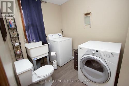 53 Duke Street, Clarington (Bowmanville), ON - Indoor Photo Showing Laundry Room