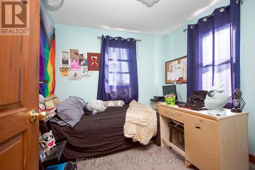 53 Duke Street, Clarington (Bowmanville), ON - Indoor Photo Showing Bedroom